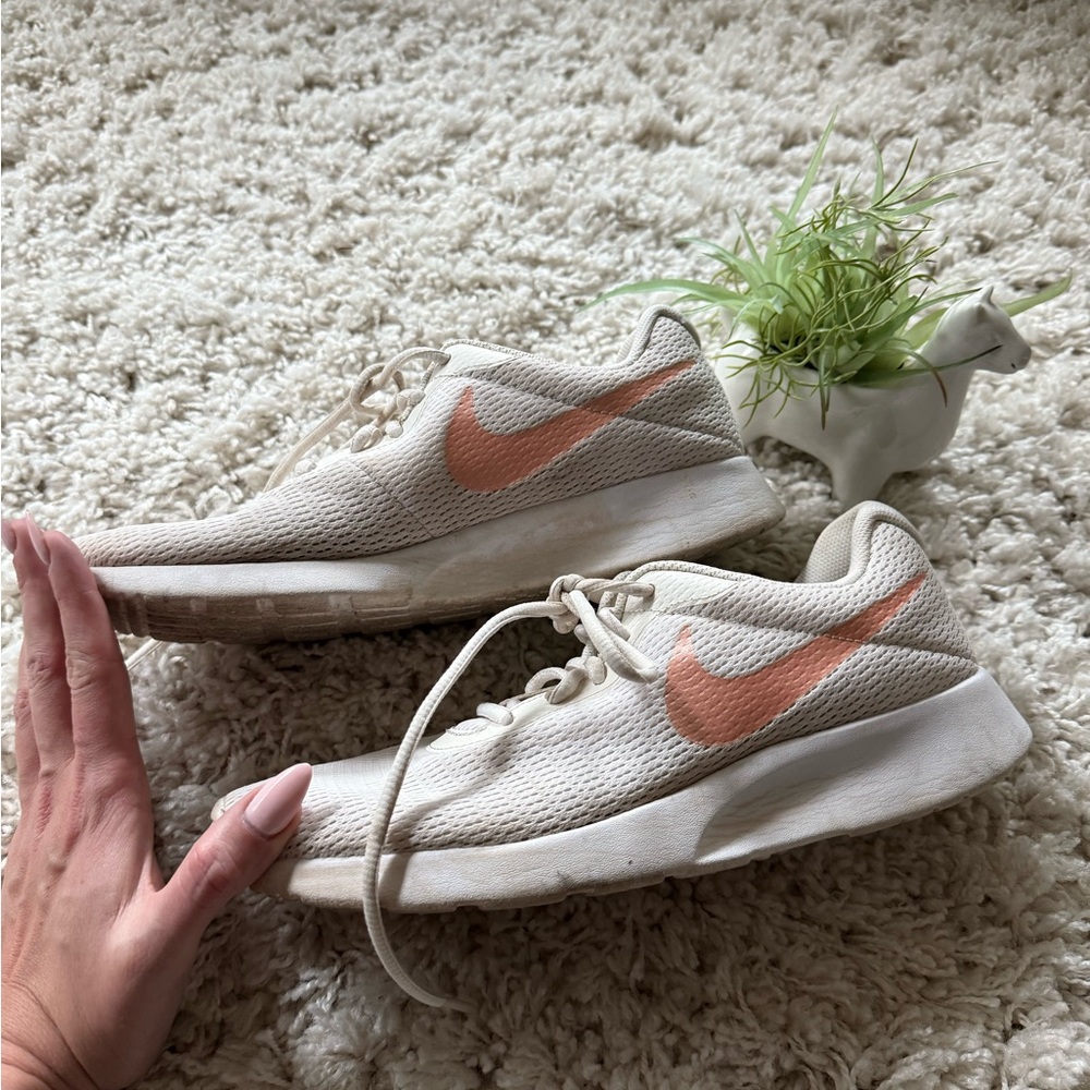 Tan and cream Nike Roshe One trainers sneakers